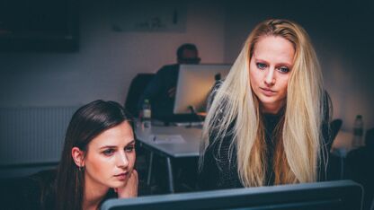 Nieuwe wet verplicht bedrijven om vrouwen op topfuncties te plaatsen